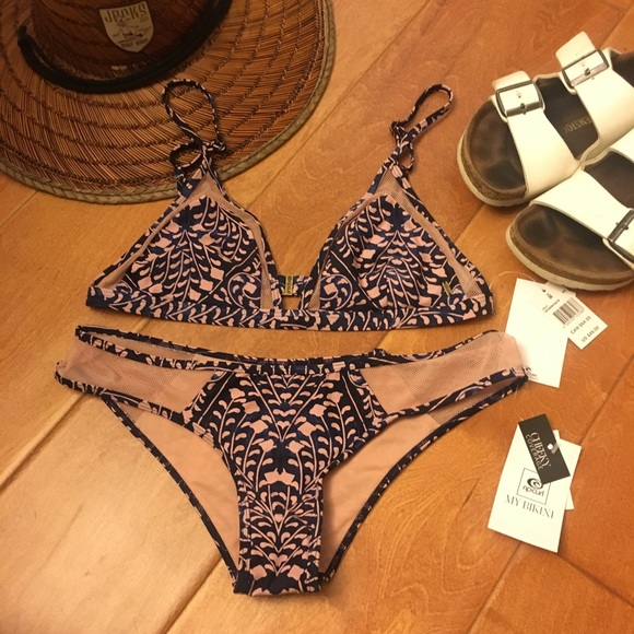 Rip Curl Other - NWT Rip Curl Sun Shadow Bikini Set